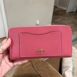 Coach Accordion Zip Wallet Pink